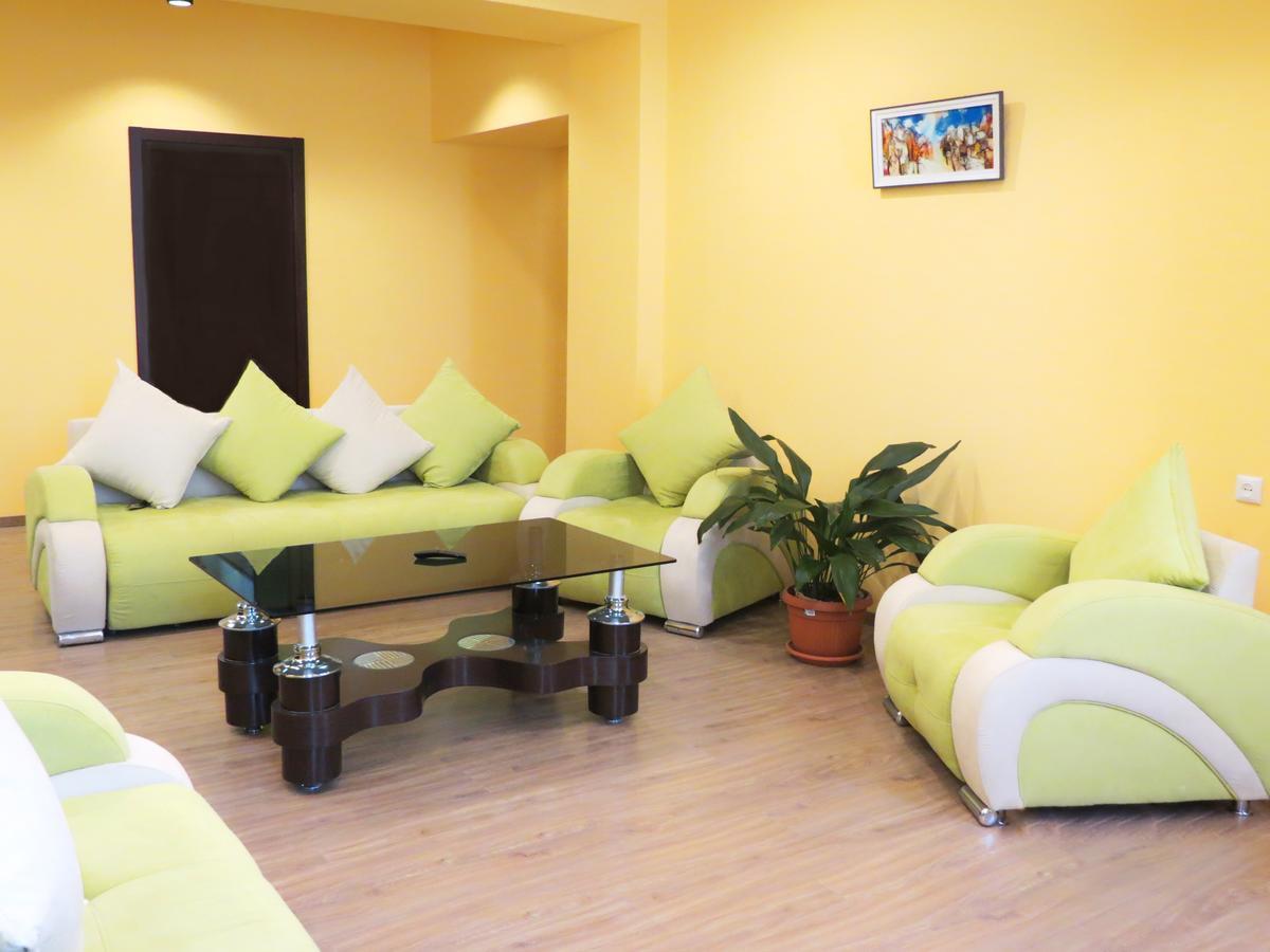 Your Home Hotel Tbilisi Exterior photo